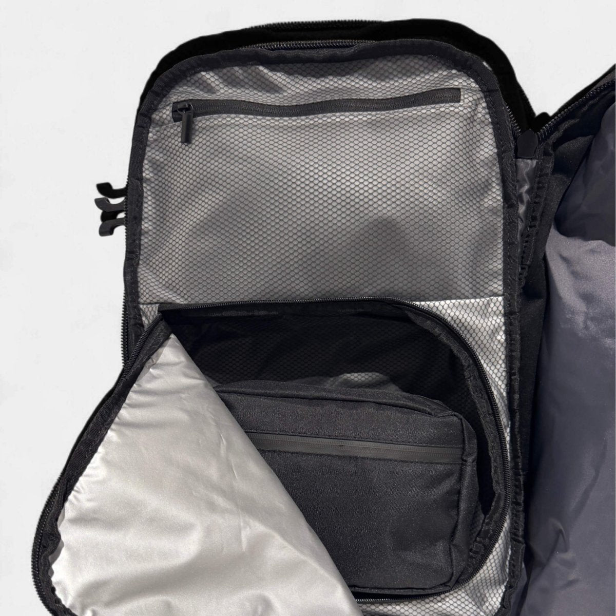 VAULTBAG Matte Travel Backpack 60L